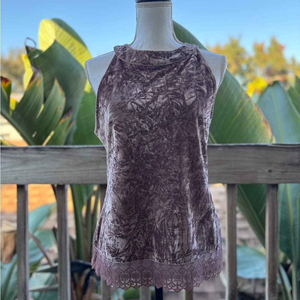 Solitaire Mauve Crushed Velvet Halter Top W/Lace Trim-Size Small